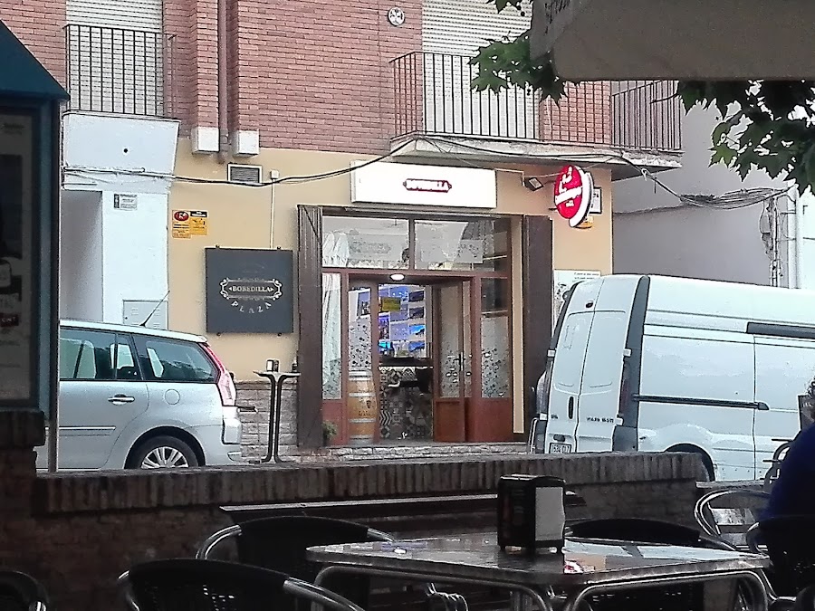 Cafe-Bar Bovedilla Plaza