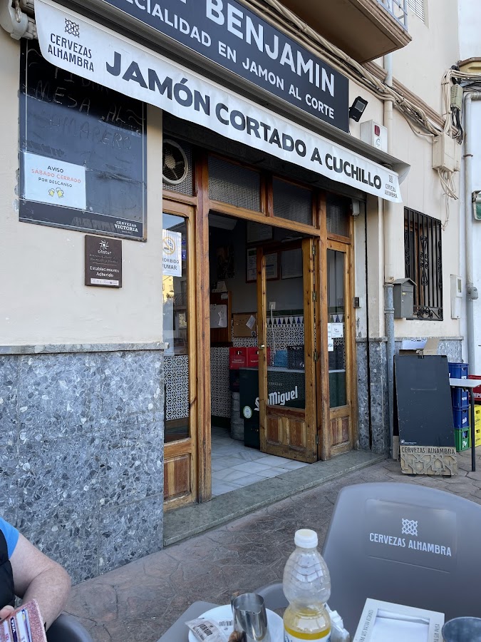 CAFÉ BAR EL RINCÓN DE BENJAMIN