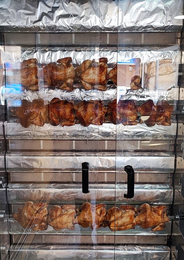 Asadero de pollos y comida para llevar Los Fenicios
