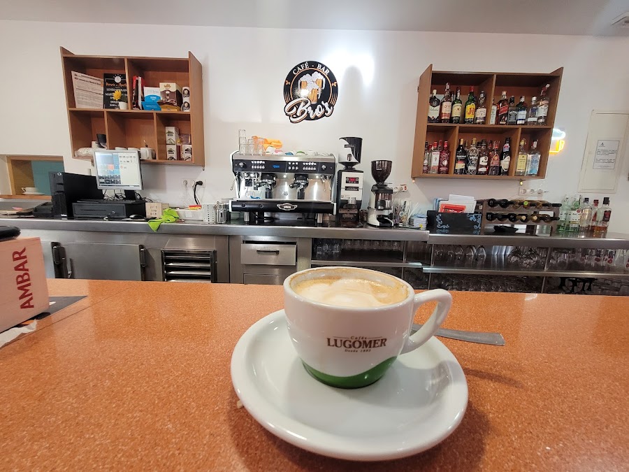 Café-Bar Bro's