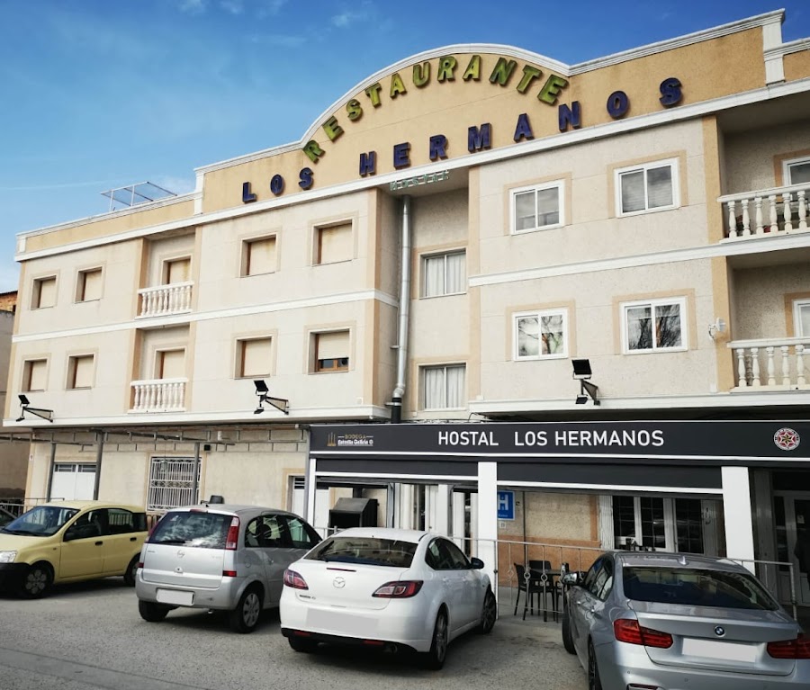 Hostal Restaurante Los Hermanos Baza