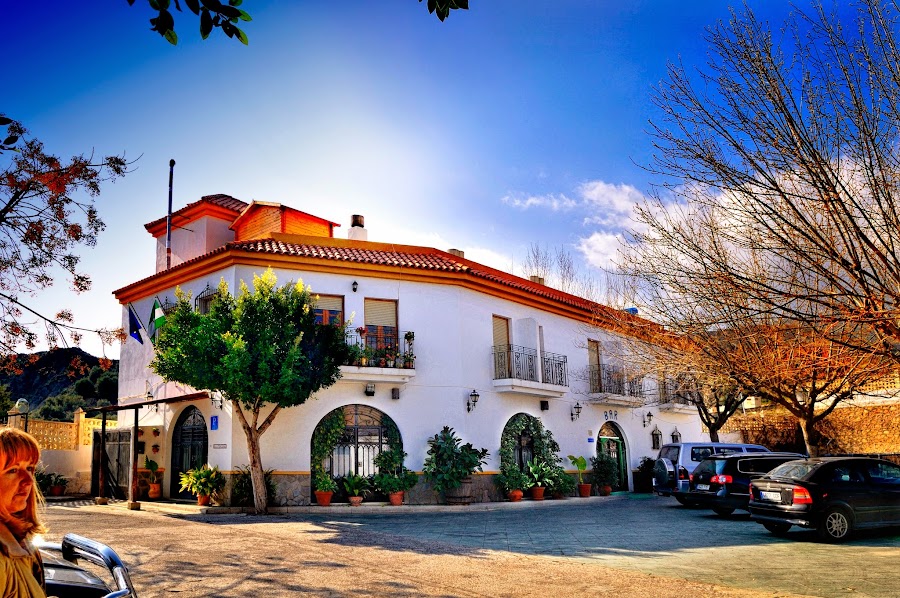 HOTEL RESTAURANTE - LA PISCINA
