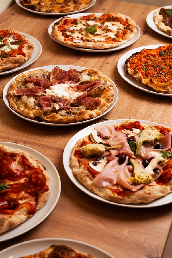 La Pizzeria By Pibonazzo