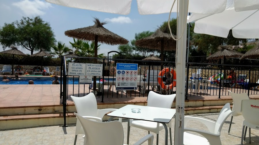 Miraflores Bar & Restaurant
