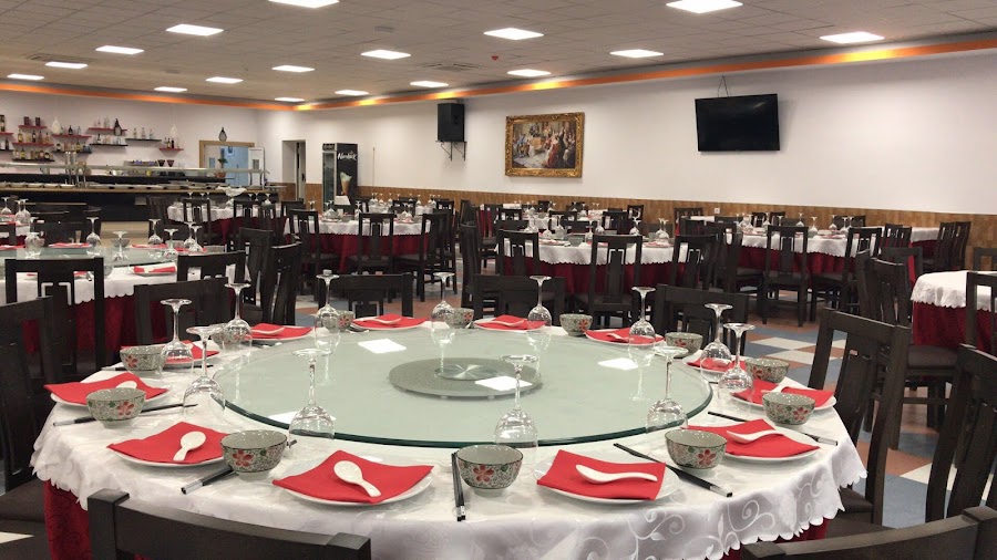 Zhonhuadajiudian 中华大酒店 (Solo extranjeros)